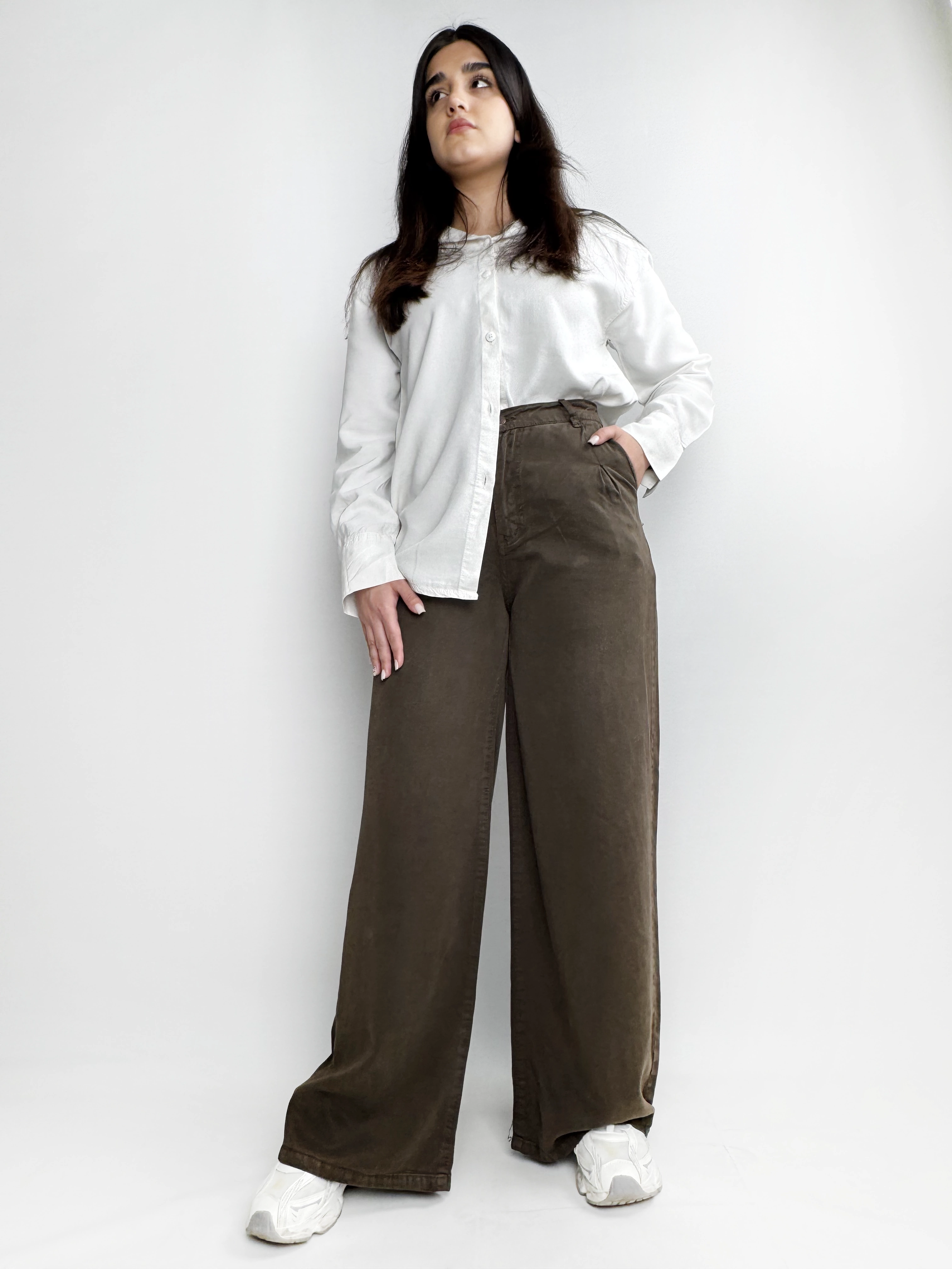 شلوار سیلک زنانه پشت کمر کش قهوه ای  